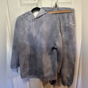 Lazypants Sweatsuit in Blue Tie-Dye, Size Medium